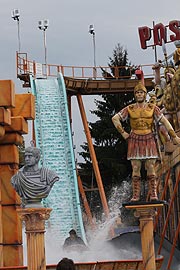 Wildwasserbahn Poseidon - Im Reich der Götter Neu auf dem Oktoberfest 2019 (©Foto: Martin Schmitz)